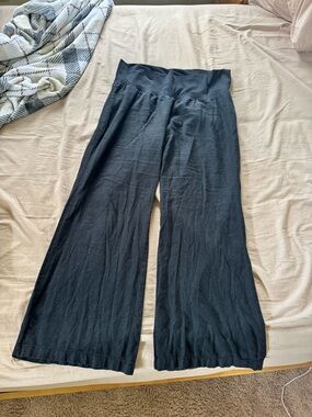 Old Navy Black Wide-Leg Fold-Over Waist Pants (Maternity)
